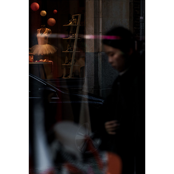 Photo de Rue - Vitrine Rue Victor Hugo à Rennes - © Rodolphe Debyser – Photographe Rennes