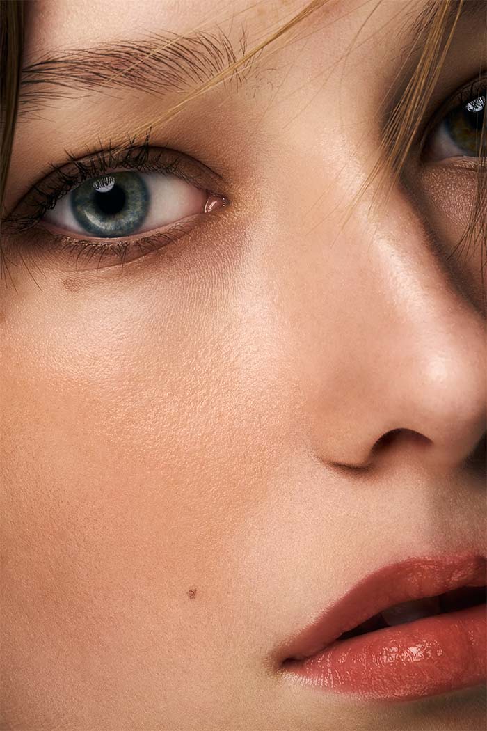 Photographe Beauté à Rennes - © Rodolphe Debyser - Mannequin Emily Merzljakova