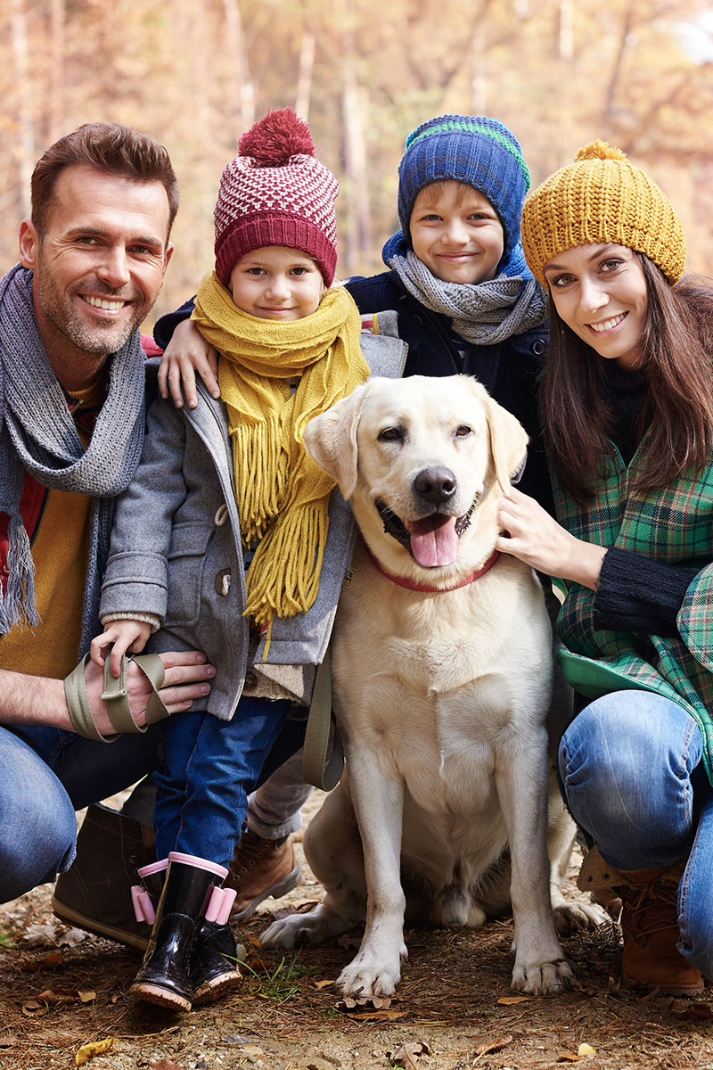 Séance photo famille Rennes avec un chien